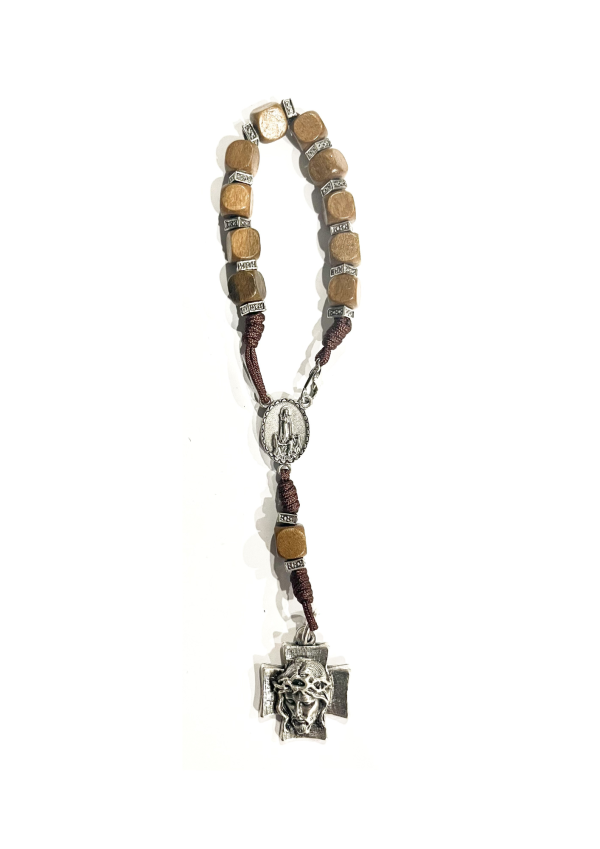 Square Wood Decade Auto Rosary (143777)